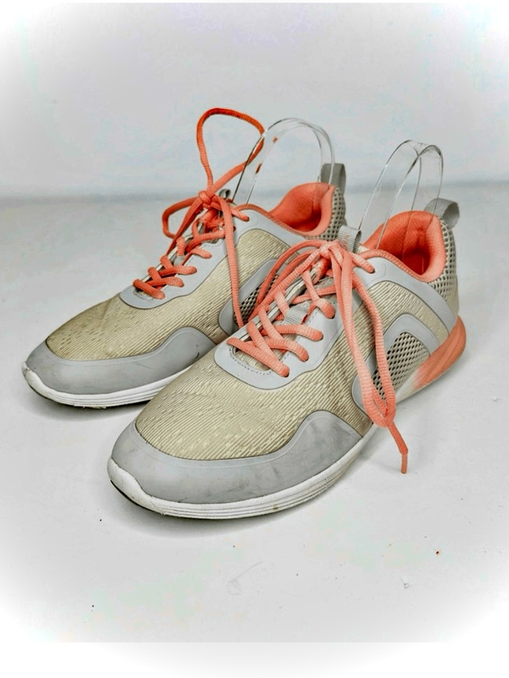 Vionic Women's Jojo Sneakers in Light Gray and Peach